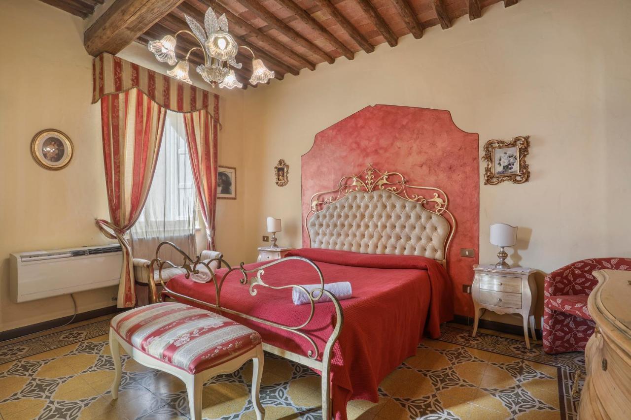 Antica Residenza Santa Chiara -City Center Λούκα Εξωτερικό φωτογραφία