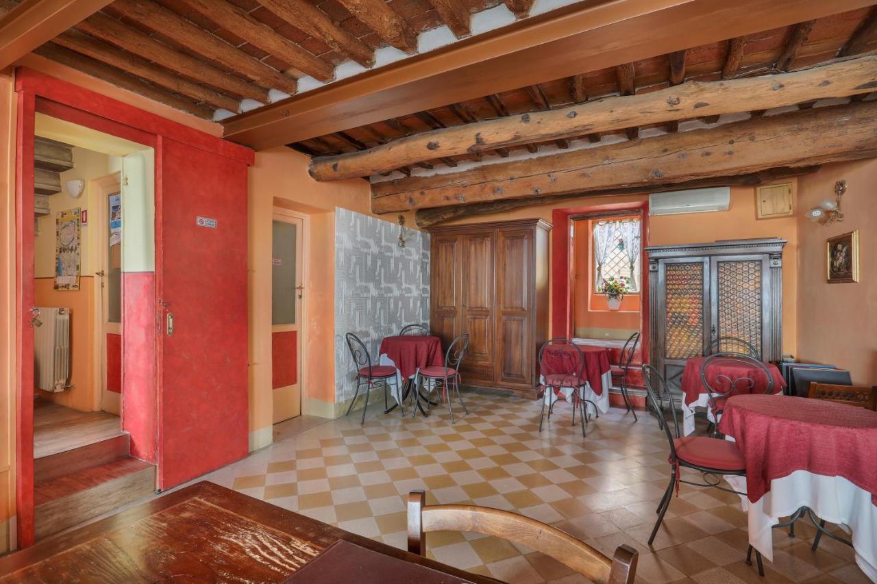 Antica Residenza Santa Chiara -City Center Λούκα Εξωτερικό φωτογραφία