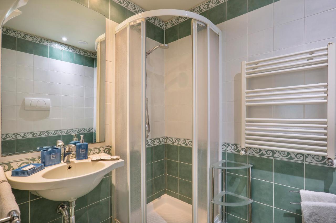 Antica Residenza Santa Chiara -City Center Λούκα Εξωτερικό φωτογραφία